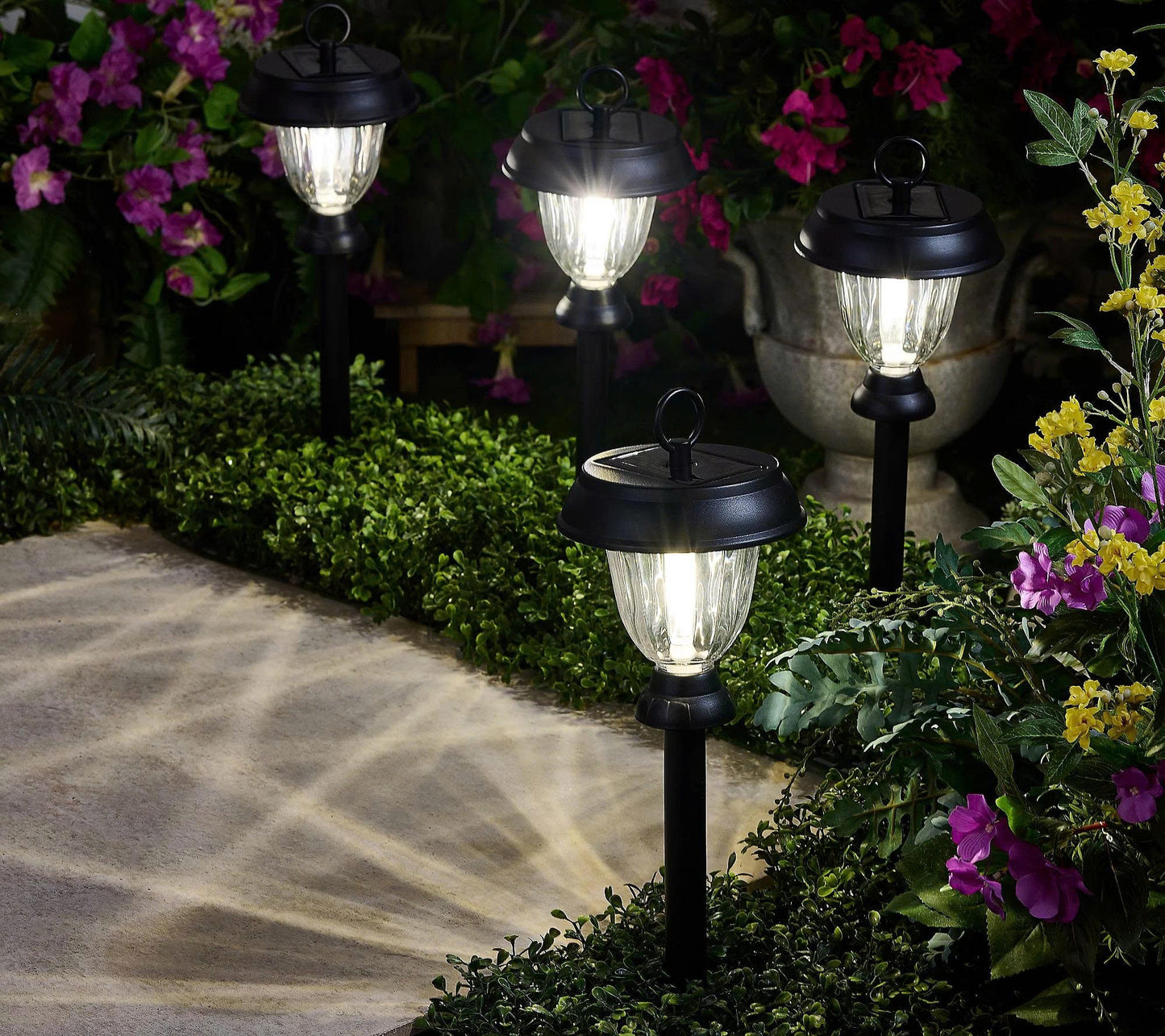 Energizer 8pc 3-in-1 Solar Pathway Lights with 360-degree Filament Bulb